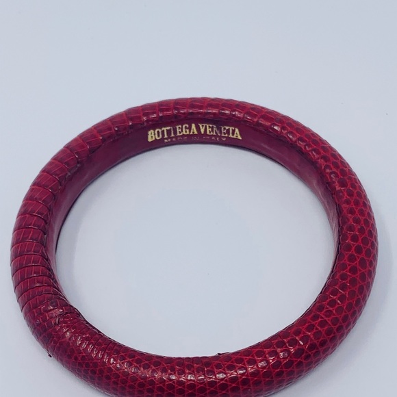 Bottega Veneta Wrapped Leather Bangle - Picture 6 of 10